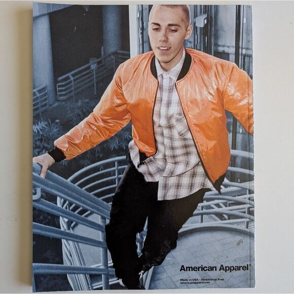 Pre-Loved Vice Magazine vol 21 - Picture 3 of 3